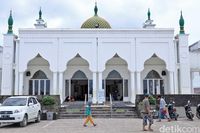 Suasana Shalat Jumat di Sinabang (Randy/detikcom)