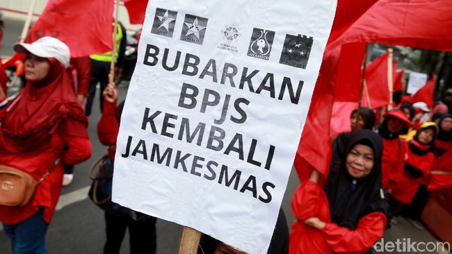 Jokowi Kaji Ulang Usulan Iuran BPJS Kesehatan Naik