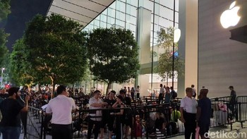 Ada tiga ponsel yang akan dijual, iPhone 11, iPhone 11 Pro dan iPhone 11 Pro Max. (Adi Fida Rahman/detikcom)