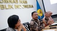 Atas banyaknya masalah dalam RUU KUHP ini, Anam berharap DPR dan Presiden Joko Widodo (Jokowi) menunda selama 3 bulan pengesahan pasal-pasal RKUHP.