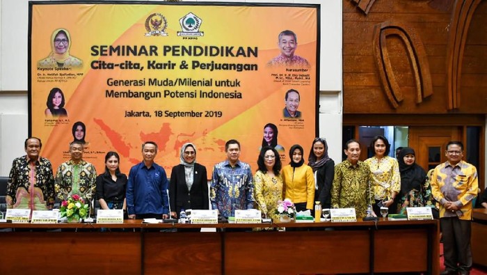 Gelar Seminar, Golkar Paparkan Kunci Sukses untuk Generasi Muda