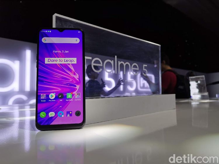 Lebih Dekat dengan Realme 5 dan 5 Pro