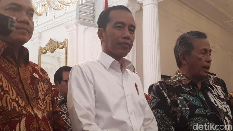 Menpora Jadi Tersangka di KPK, Jokowi Ingatkan Pejabat Hati-hati Menpora Jadi Tersangka di KPK, Jokowi Ingatkan Pejabat Hati-hati