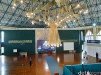 Sejarah Masjid Al Ukhuwah yang Dulu Disebut 'Gedung Setan'