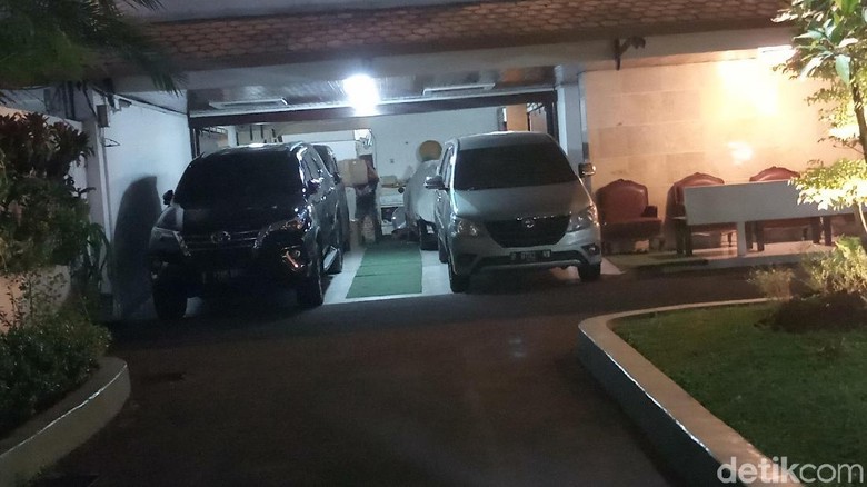 Imam Nahrawi Pamit dari Kemenpora, Barang-barang di Rumah Dinas Diangkut Imam Nahrawi Pamit dari Kemenpora, Barang-barang di Rumah Dinas Diangkut