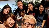 Obrolan seru nan heboh, tulis Aida dalam keterangan foto yang diunggah di aku instagram pribadinya. Foto: Instagram @aimutz