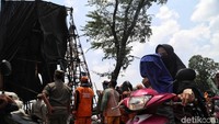 Sebelumnya, asap pembakaran dari pabrik ini menyebar hingga ke SD Negeri Cilincing 07 Pagi, Jakarta Utara.