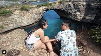 Hal itu disebabkan karena dirinya sempat ditangkap karena berbuat asusila bersama suami orang lain di kamar hotel di kawasan Solo Baru. Dok. Instagram/dik.xena.xenita