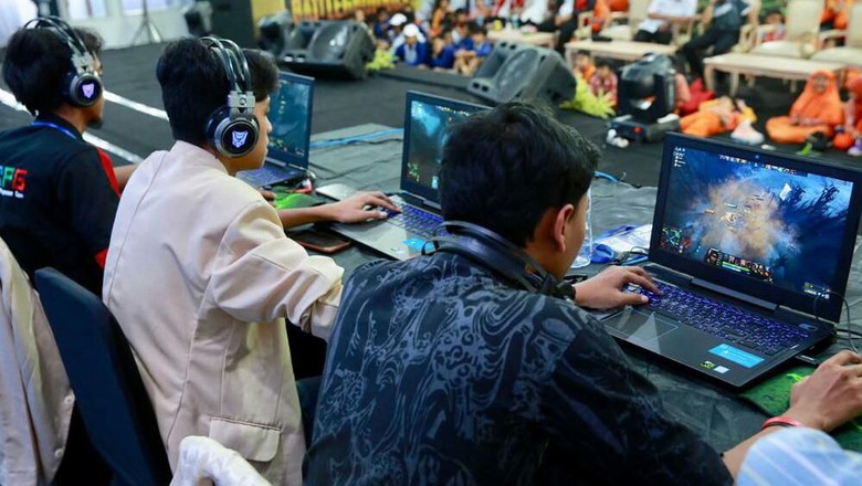 Gelar Kompetisi eSport Pertama Kali, Banyuwangi Diserbu Gamers Gelar Kompetisi eSport Pertama Kali, Banyuwangi Diserbu Gamers
