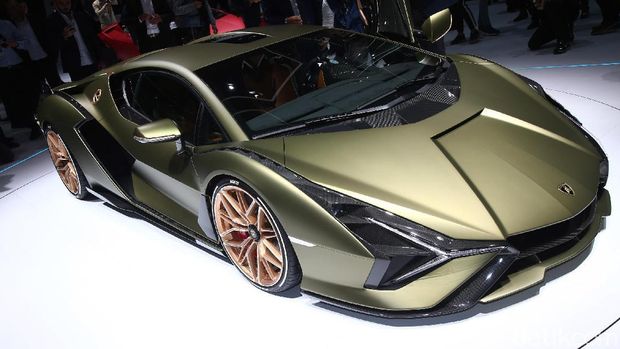 Lamborghini Sian diluncurkan di Frankfurt Motor Show, September 2019.
