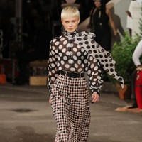 Fashion show koleksi ready to wear fall/winter 2019 Tommy Hilfiger di New York Fashion Week yang digelar di Apollo theater, New York, Minggu (8/9/2019). Photo by Thomas Concordia/Getty Images.