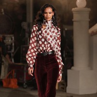 Fashion show koleksi ready to wear fall/winter 2019 Tommy Hilfiger di New York Fashion Week yang digelar di Apollo theater, New York, Minggu (8/9/2019). Photo by Thomas Concordia/Getty Images.