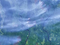 Foto Kebakaran Hutan Kalimantan dari Satelit NASA