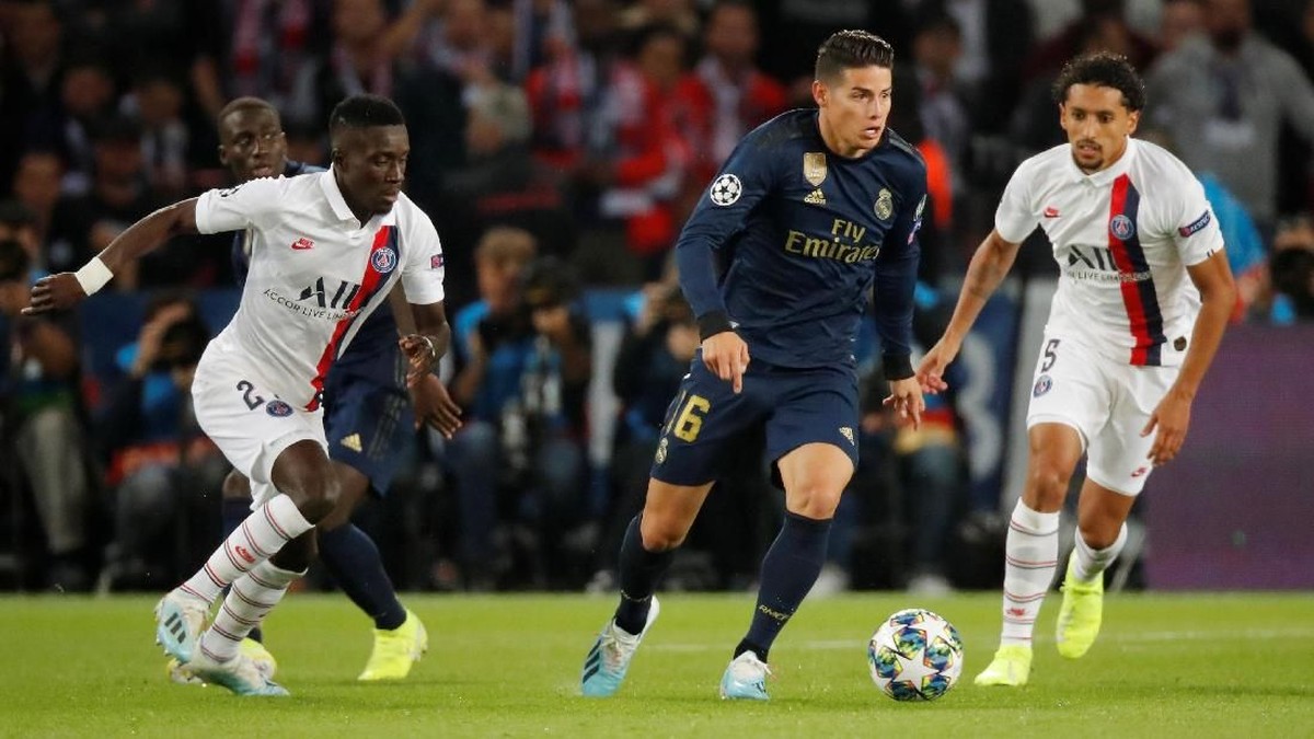 James Rodriguez mengakui Real Madrid tampil buruk saat dikalahkan PSG. (Foto: Charles Platiau / Reuters)