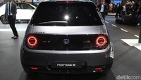 Mobil dikembangkan dengan konsep yang sederhana pada desain namun tetap fungsional. Mobil disiapkan Honda untuk mereka yang tinggal di perkotaan.