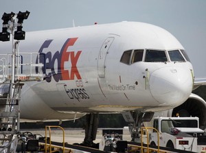 Belajar dari Perang Vietnam, Letnan Marinir Muda Sukses Dirikan FedEx