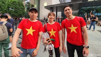 Kebanyakan pengantre berasal dari Vietnam. Foto: Adi Fida Rahman/detikINET