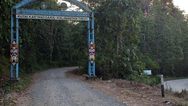 Bayangan Forest City di Senja Semoi Dua
