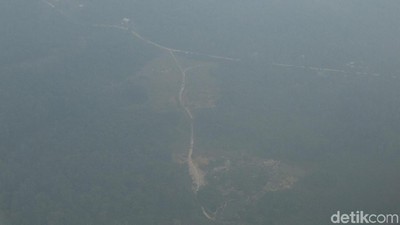 Penampakan Kabut Asap Selimuti Natuna