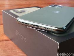 Unboxing iPhone 11 Pro Midnight Green