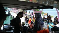 Wisatawan dalam dan luar negeri yang tiba di Pulau Tidung