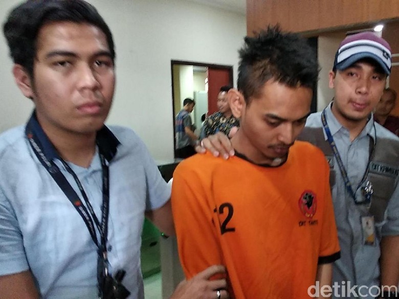 Polisi Sebut Guru Honorer Perempuan di Video Syur Sebagai Korban Polisi Sebut Guru Honorer Perempuan di Video Syur Sebagai Korban