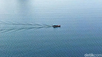 Melihat Transportasi Utama Warga Pulau Terluar RI