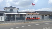 Stasiun Ciamis di Jawa Barat menjadi sorotan traveler. Sebabnya, ada toilet tanpa sekat (Dadang Hermansyah/detikcom)