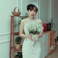 Ia pun tampil menawan ketika memakai busana mirip gaun pengantin berikut. Foto: Instagram @morr_tran