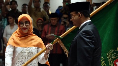 Anies Lantik Pengurus Kadin DKI Jakarta