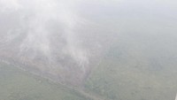Titik panas di Kalimantan Tengah (Kalteng) berjumlah 1.443 titik dan membuat udara berbahaya. Karhutla juga di Kalimantan Selatan dengan jumlah titik api 169 titik. (Foto: dok. BNPB)