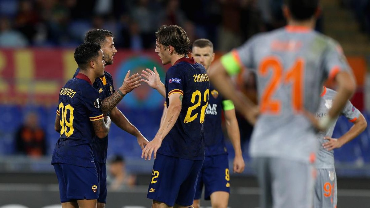AS Roma menang 4-0 atas Istanbul Basaksehir. (Foto: Paolo Bruno/Getty Images)