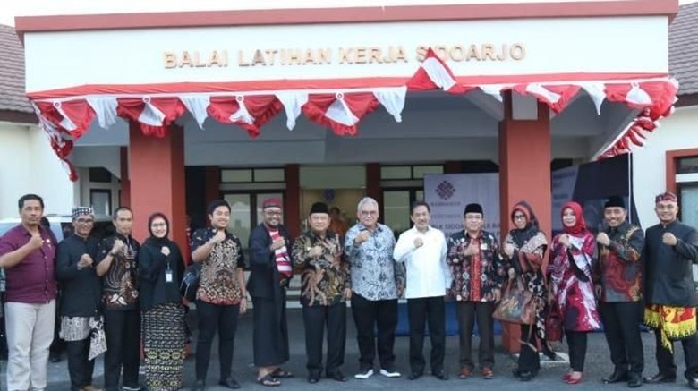 Kemnaker Resmikan 4 BLK Dukung SDM Sektor Pariwisata hingga Industri Kemnaker Resmikan 4 BLK Dukung SDM Sektor Pariwisata hingga Industri