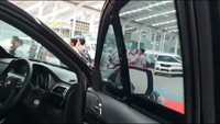 Sentuhan krom hingga aksen kayu dan jok kulit menambah kesan mewah pada SUV Esemka. Foto: Screenshot Instagram Hendropriyono