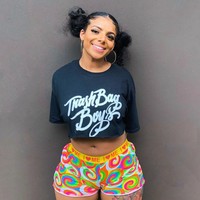 Saya menyadari pada usia muda, saya pikir kelas 6. Saya pikir saya berbeda, ungkap Mikayla yang berbicara tentang bentuk lidahnya seperti dilansir Daily Star. Foto: Instagram