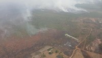 Secara total, ada 5.086 titik panas yang terdapat di Indonesia hari ini. Luas lahan yang terbakar mencapai 328 ribu hektare sejak Januari hingga Agustus 2019. (Foto: dok. BNPB)