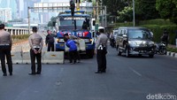 Sebelumnya diberitakan, ada 2.000 personel gabungan yang akan dikerahkan untuk mengamankan jalannya aksi ini. Personel gabungan ini terdiri dari unsur TNI-Polri dan Pemprov DKI Jakarta.