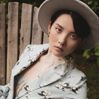 Trần bukan model sembarangan. Dilihat dari akun Instagram-nya, wanita 26 tahun tersebut sering diundang untuk menghindari acara-acara fashion ternama. Foto: Instagram @morr_tran