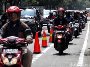 Anies Sebut Perlu Waktu Agar Jalur Sepeda Steril