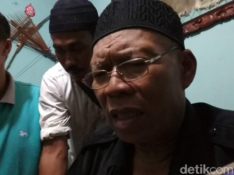 Mbah Pani Ungkap Tujuannya Lakukan Tapa Pendhem 5 Hari 5 Malam Mbah Pani Ungkap Tujuannya Lakukan Tapa Pendhem 5 Hari 5 Malam