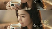 Aktris cantik ini konon bisa dibayar ratusan juta rupiah per episode dramanya. Begini senyum manis Kim Tae-hee saat hendak menyeruput kopi. Foto: Instagram kimtaehee_one