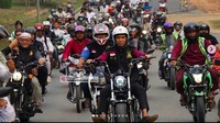 Tak hanya berdakwah, Ustaz Abdul Somad beberapa kali terlihat memamerkan kepiawaiannya mengendarai motor. Foto: Screenshot Instagram Ustaz Abdul Somad