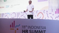Dalam paparannya itu, ia mengusung topik Purpose Driven Organization, an Employee Experiences Perspective dan Visi Misi MIND ID dalam Pengembangan SDM di industri tambang. Foto: dok. MIND ID