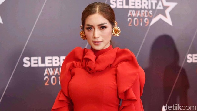 Jessica Iskandar Akui Ludwig Bukan Pria Idaman, Menikah karena Kepepet