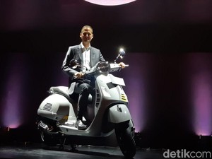 Vespa Tercanggih Diluncurkan di Jakarta, Harganya Sama Seperti LCGC