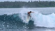 Catat! Ini Destinasi Surfing Populer di Sinabang Catat! Ini Destinasi Surfing Populer di Sinabang