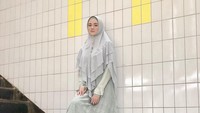 Keputusan ini berdasarkan surat keputusan KPU nomor 1341/PL.01.9-Kpt/06/KPU/IX/2019. Dalam surat tersebut, KPU menetapkan Mulan sebagai anggota DPR terpilih. Foto: dok. Instagram @mulanjameela1