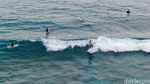 Menantang Ombak di Sinabang, Pulau Surganya Pecinta Surfing