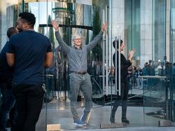 Antrean Mengular Pemuja iPhone 11 di Berbagai Negara