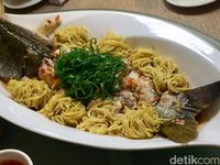 Master Chef Lin Lou Racik Hidangan Xiang yang Pedas Lezat di Jakarta